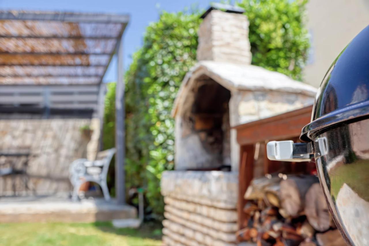 Holiday House "Laurus Garden" With Private Parking Медулин Экстерьер фото